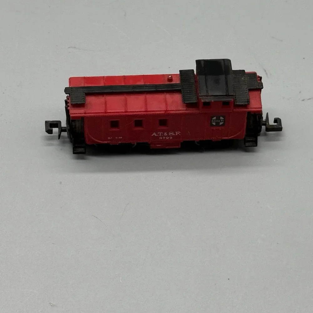 Vintage Bachmann N Scale Santa Fe AT&SF 3792 Red Caboose Model Train Car
